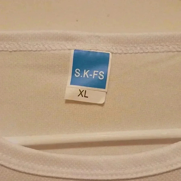 NWOT Handmade "Dogs Are Good" White Short Sleeve Unisex Tee - Size XL - Picture 3 of 6